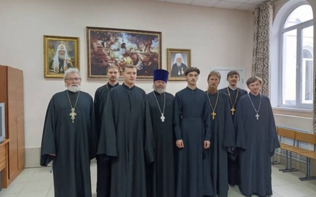 Студенты выпускного курса Ставропольской духовной семинарии успешно сдали итоговый междисциплинарный экзамен